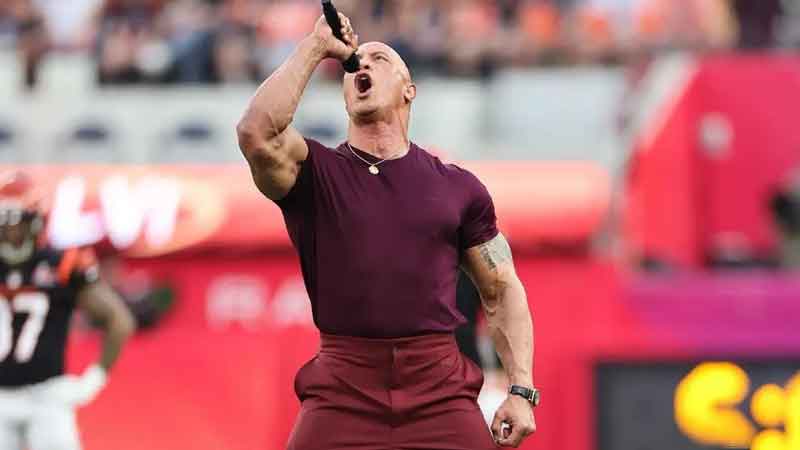 Dwayne Johnson After Collage and Football