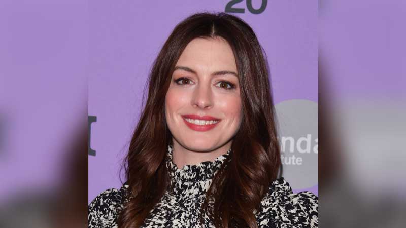 Anne Hathaway Early Life