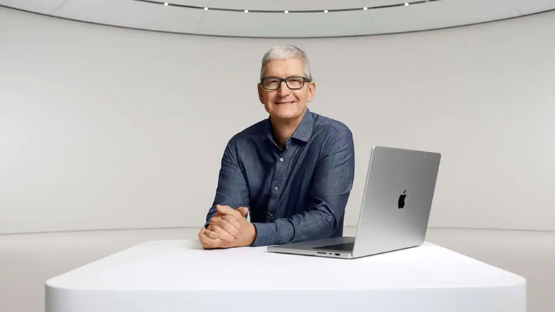 Tim Cook Early Life