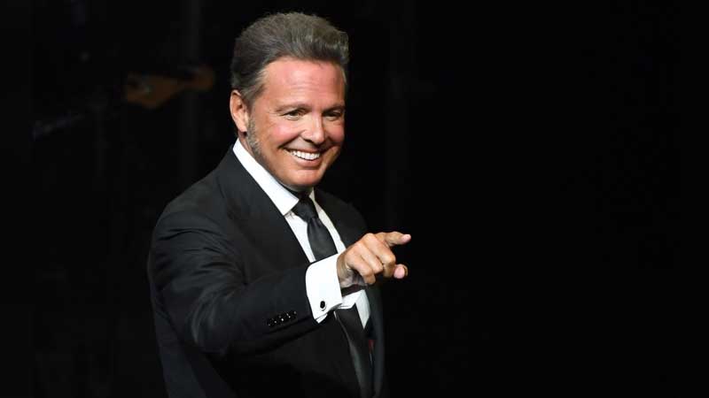 Luis Miguel Early Life